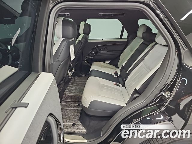 Land Rover Range Rover Sport 2023 — photo 13