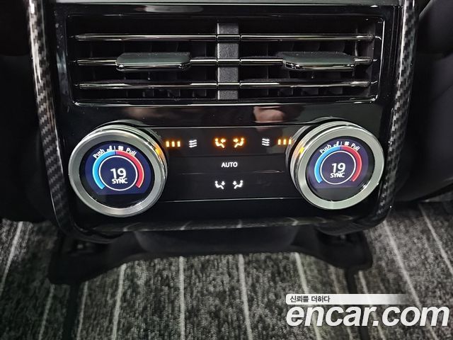 Land Rover Range Rover Sport 2023 — photo 16