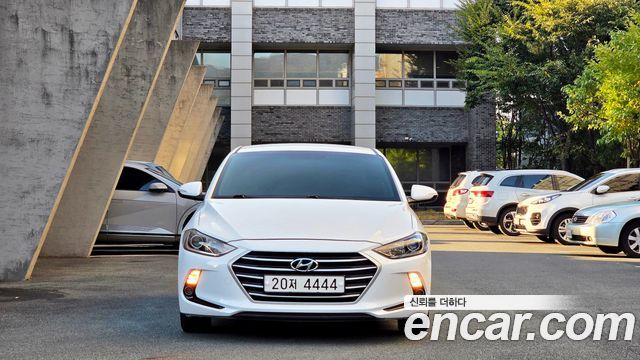 Hyundai AVANTE 2017 — photo 2