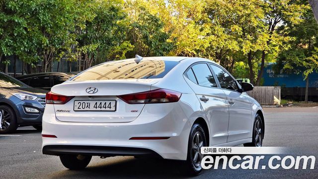 Hyundai AVANTE 2017 — photo 6