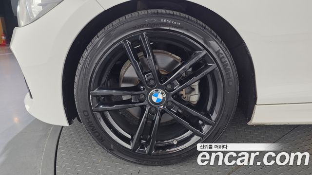 BMW 1-Series 2018 — photo 5