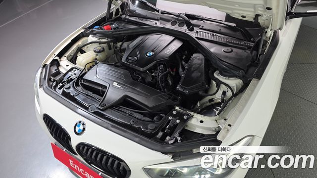 BMW 1-Series 2018 — photo 6