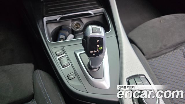 BMW 1-Series 2018 — photo 9