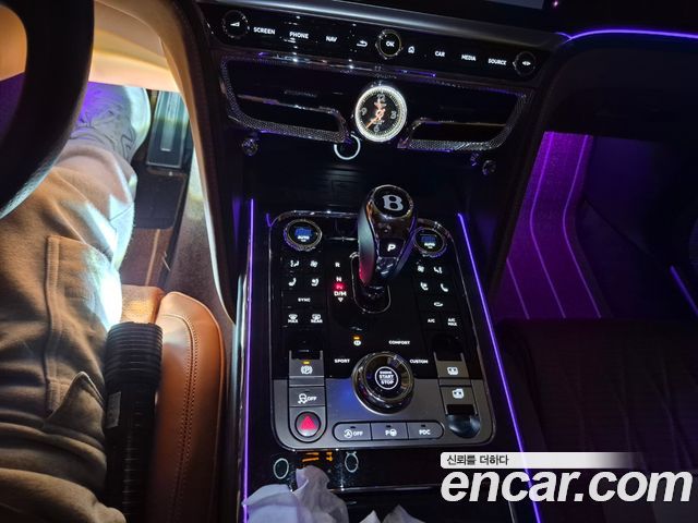 Bentley Flying Spur 2022 — photo 6