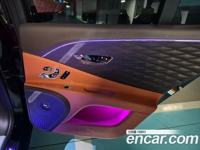 Bentley Flying Spur 2022 — photo 8