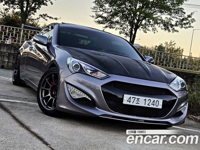 Hyundai Genesis 2009 — photo 1