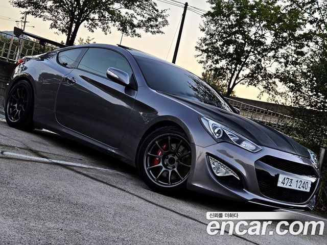 Hyundai Genesis 2009 — photo 15