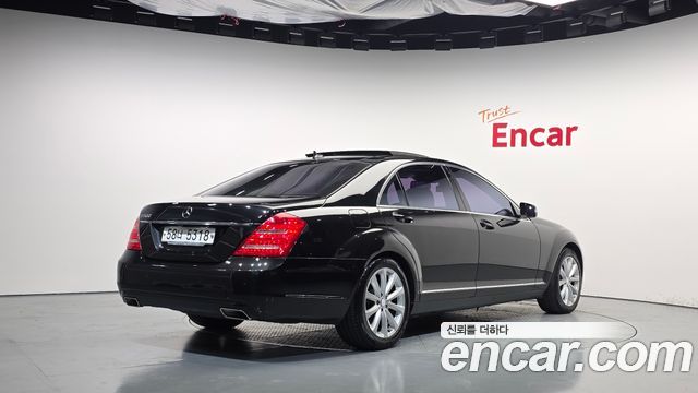 Mercedes-Benz S-Class 2011 — photo 2