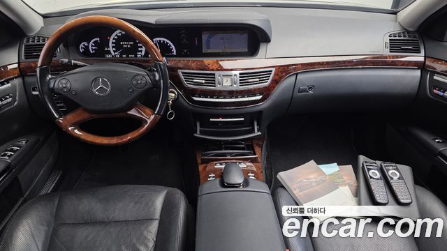 Mercedes-Benz S-Class 2011 — photo 7