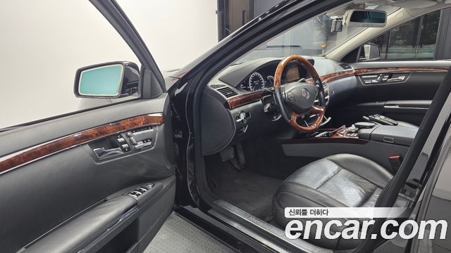 Mercedes-Benz S-Class 2011 — photo 10