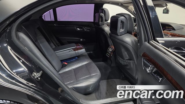 Mercedes-Benz S-Class 2011 — photo 12