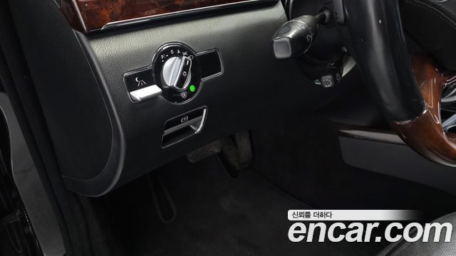 Mercedes-Benz S-Class 2011 — photo 14