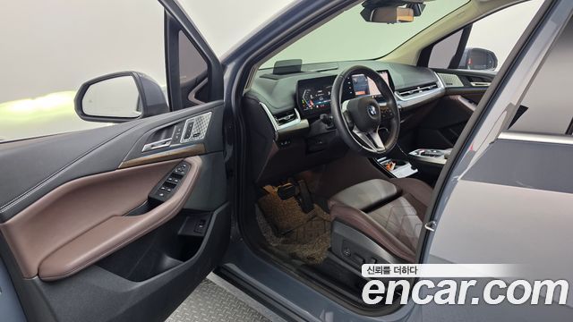 BMW 2-Series 2025 — photo 13
