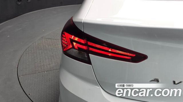 Hyundai AVANTE 2020 — photo 9