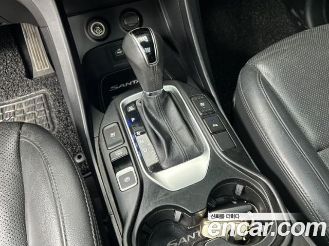 Hyundai Santafe 2016 — photo 12