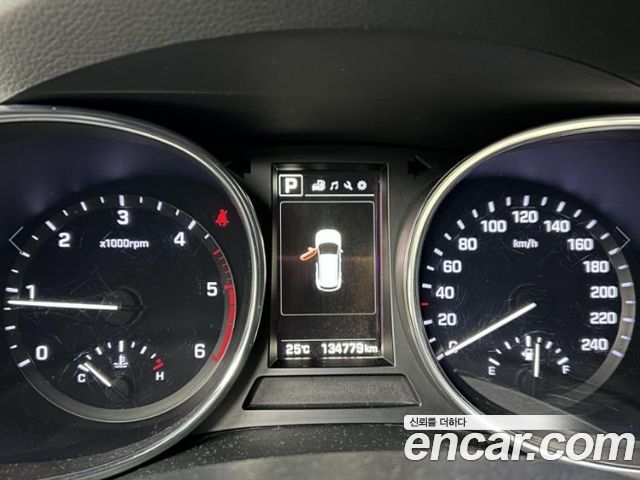 Hyundai Santafe 2016 — photo 18