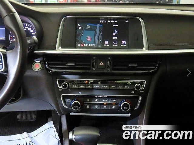 Kia K5 2019 — photo 11