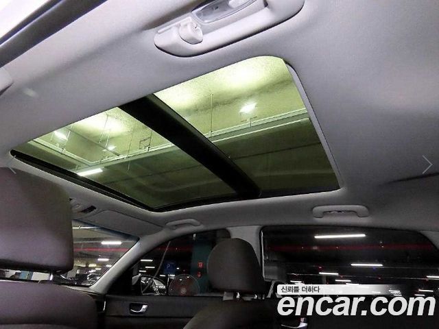 Kia K5 2019 — photo 18