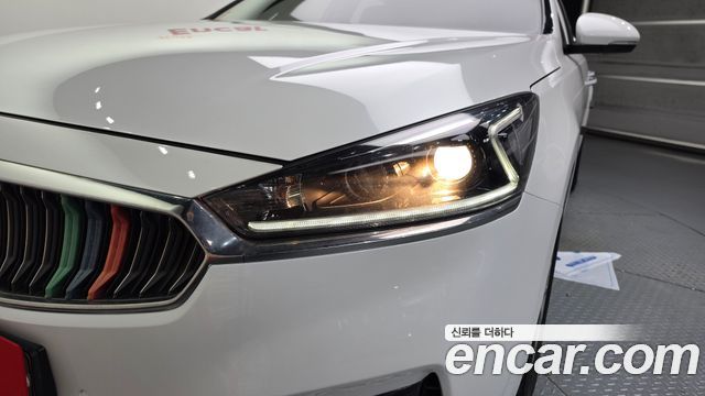Kia K7 2016 — photo 8
