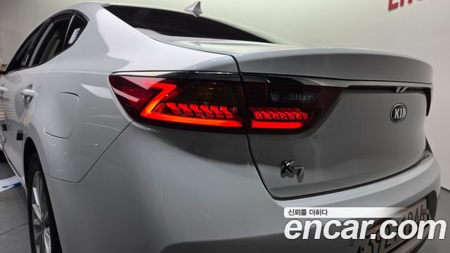 Kia K7 2016 — photo 9