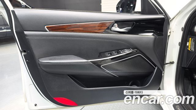 Kia K7 2016 — photo 14