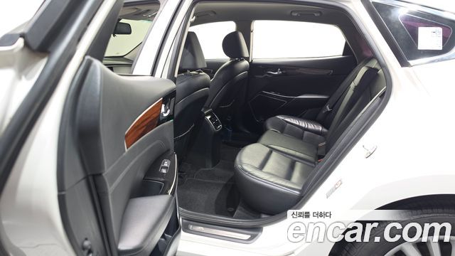 Kia K7 2016 — photo 16