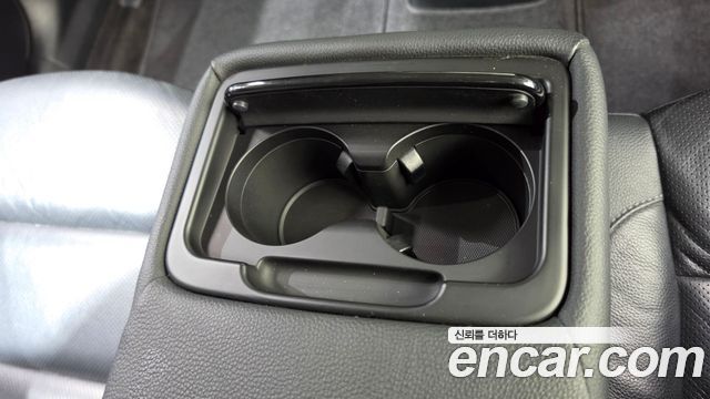 Kia K7 2016 — photo 27