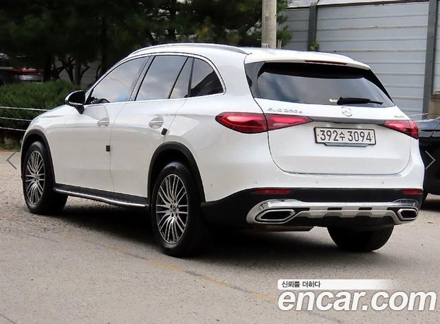 Mercedes-Benz GLC-Class 2023 — photo 3