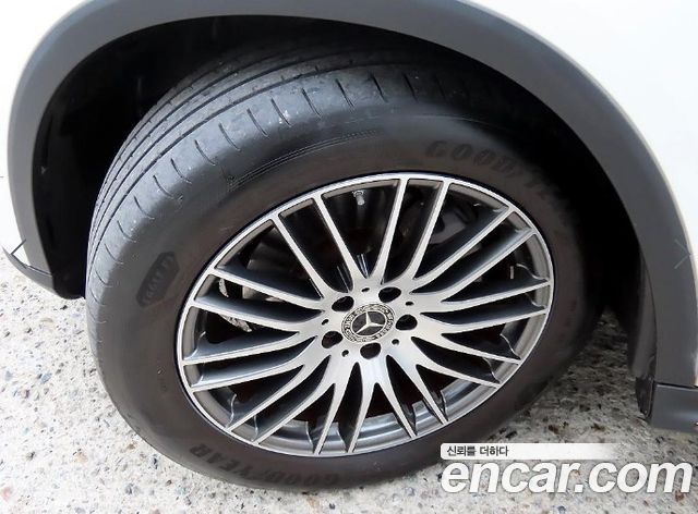 Mercedes-Benz GLC-Class 2023 — photo 20