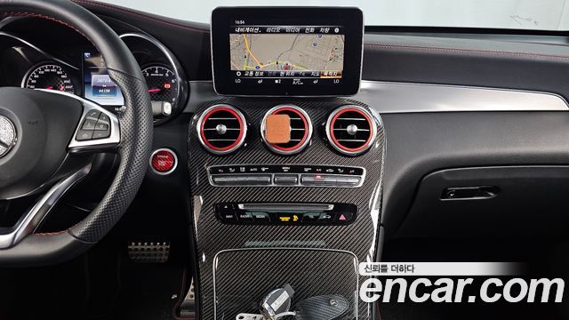 Mercedes-Benz GLC-Class 2018 — photo 14