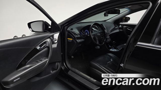 Hyundai Grandeur 2015 — photo 13