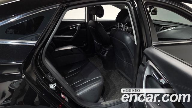 Hyundai Grandeur 2015 — photo 18