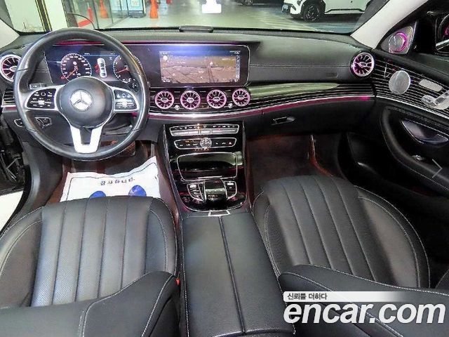 Mercedes-Benz E-Class 2020 — photo 9