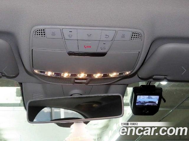 Mercedes-Benz E-Class 2020 — photo 15
