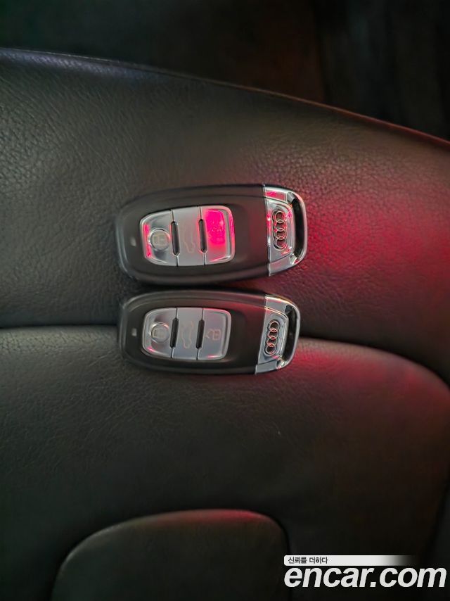 Audi A4 2014 — photo 17