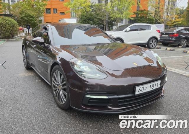 Porsche Panamera 2018 — photo 1