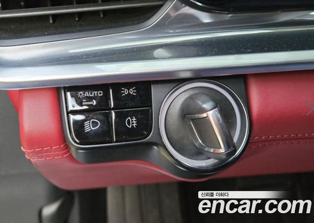 Porsche Panamera 2018 — photo 9