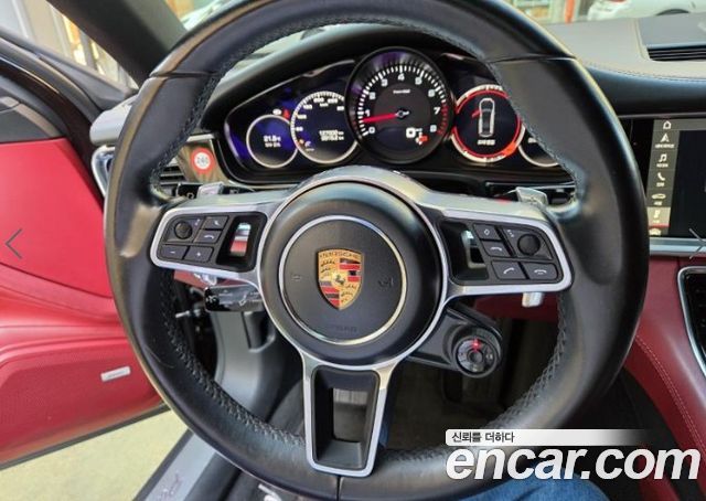 Porsche Panamera 2018 — photo 14