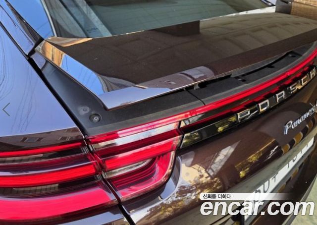 Porsche Panamera 2018 — photo 20