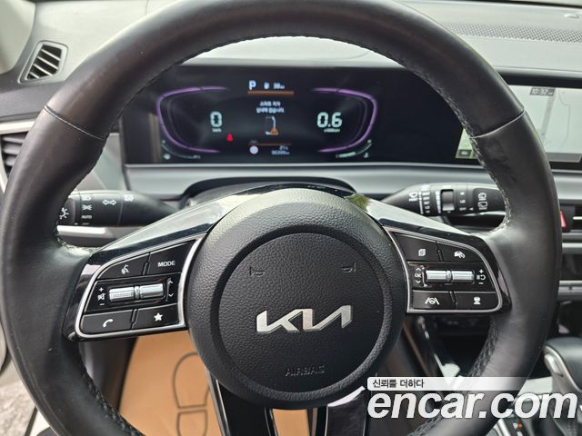 Kia Seltos 2023 — photo 9