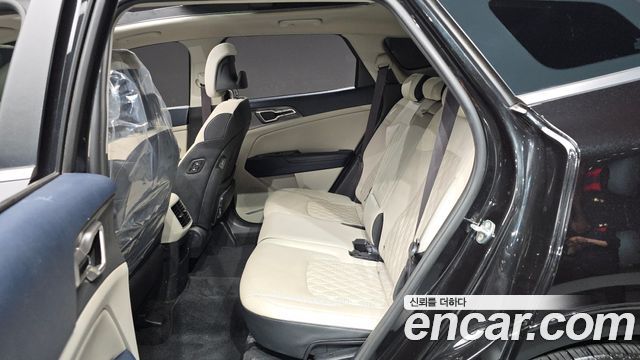 Kia Sportage 2022 — photo 16