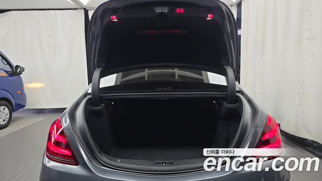 Mercedes-Benz S-Class 2018 — photo 20