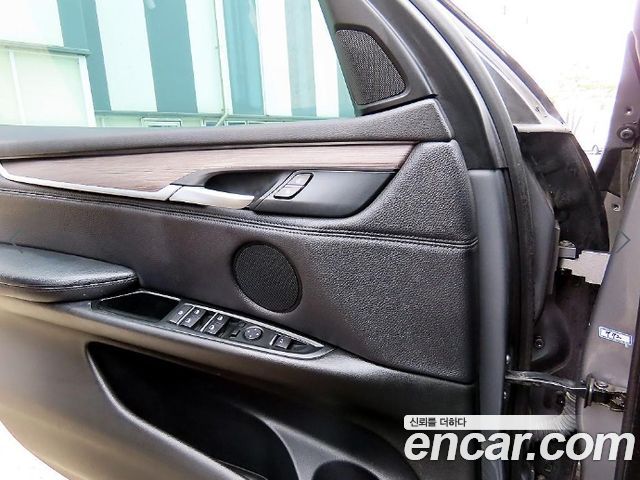 BMW X5 2015 — photo 12