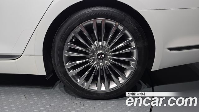 Kia K9 2019 — photo 7
