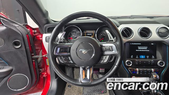 Ford Mustang 2017 — photo 13