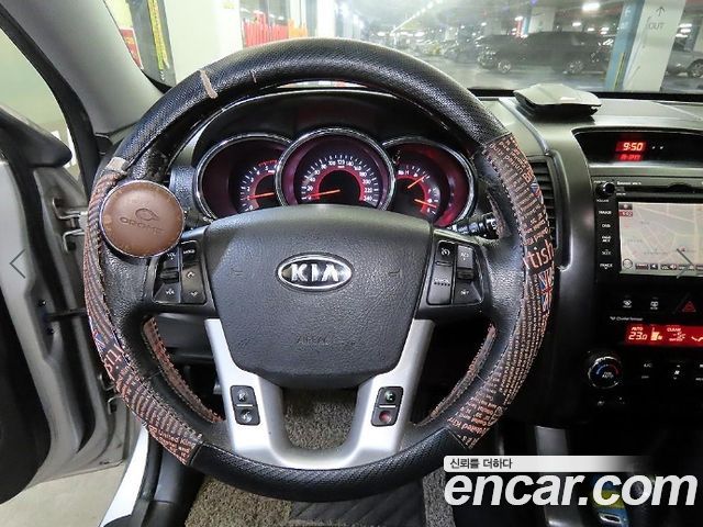 Kia Sorento 2012 — photo 8