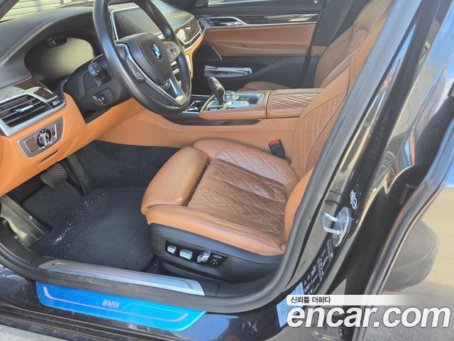 BMW 7-Series 2020 — photo 5