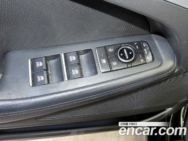 Hyundai Genesis 2014 — photo 13