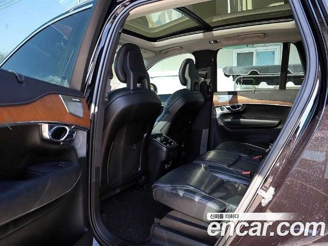 Volvo XC90 2018 — photo 7
