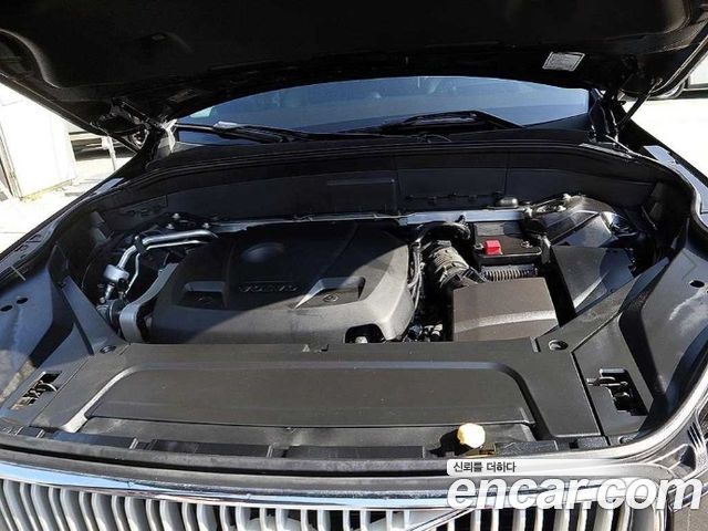 Volvo XC90 2018 — photo 19